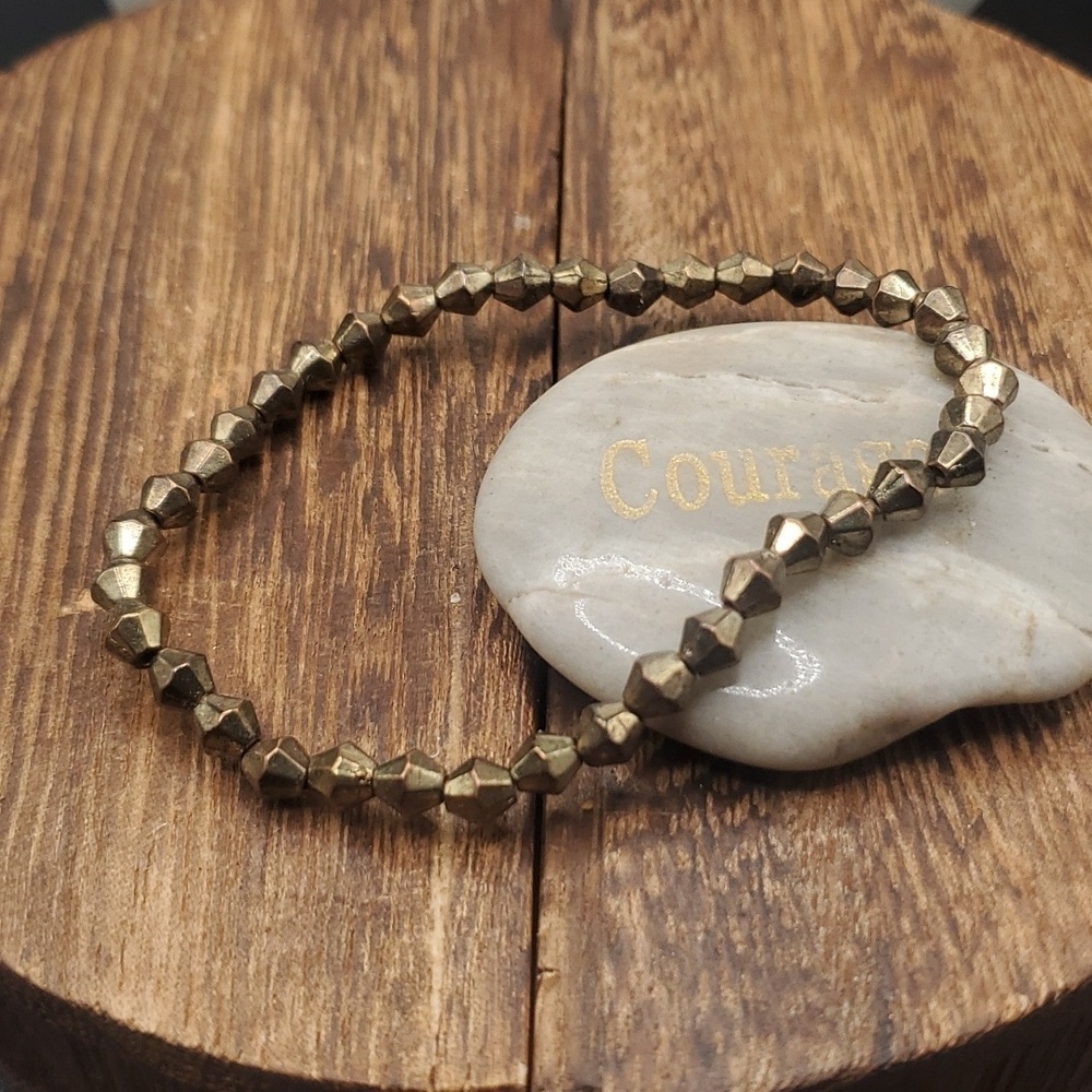 B2919 diamond cut bronze tone beaded bracelet viking aesthetic